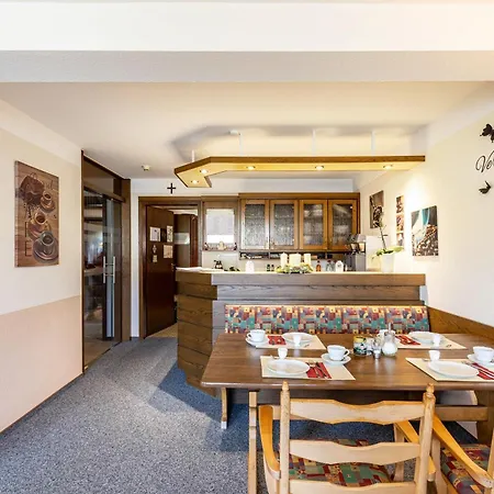 Casa de hóspedes Pension Und Appartements Huttental 3*