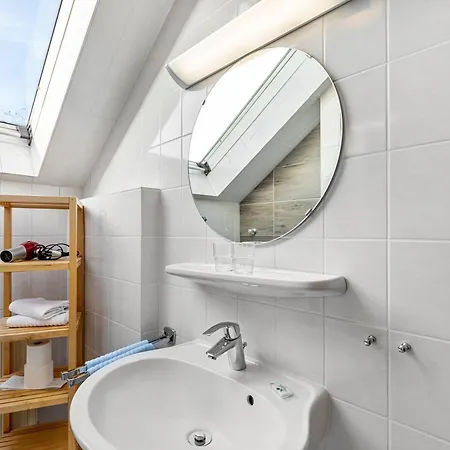 게스트하우스 Und Huttental 3*