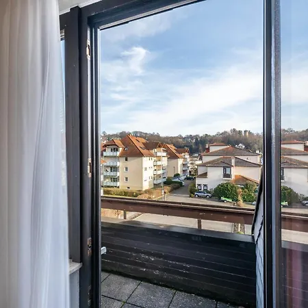 Casa de hóspedes Pension Und Appartements Huttental