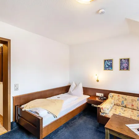 Pension Und Appartements Huttental Casa de hóspedes 3*