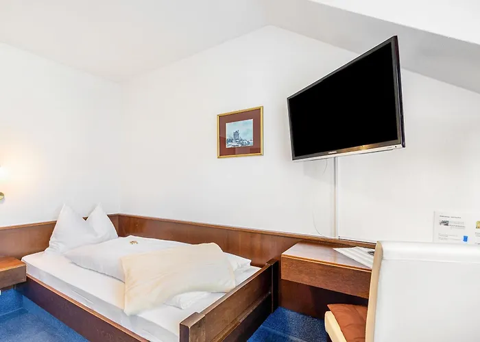 Und Huttental بيت ضيافة 3*